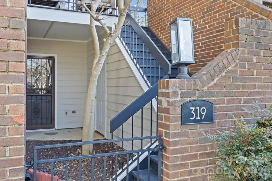 319 S Clarkson Street, Charlotte, NC 28202 - Image #2