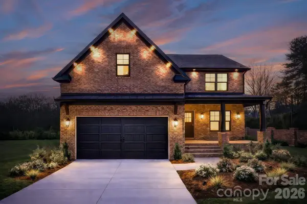 100 N Brackenbury Lane, Charlotte, NC 28270