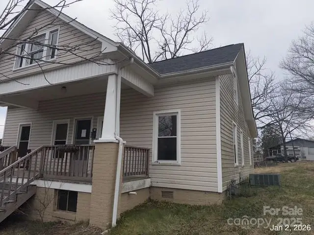 410 Spruce Street Sw, Lenoir, NC 28645 - Image #2