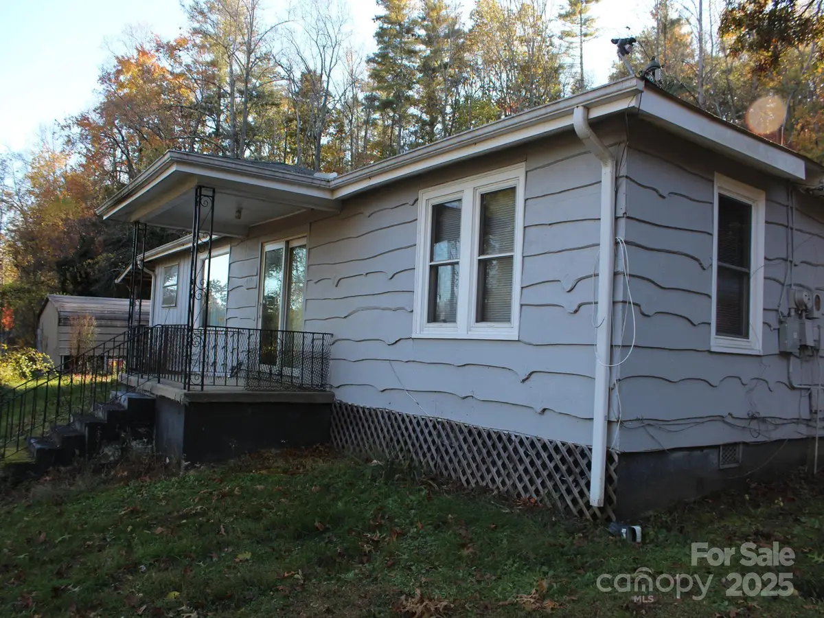 709 Wickins Drive, Hendersonville, NC 28791 - Image #1