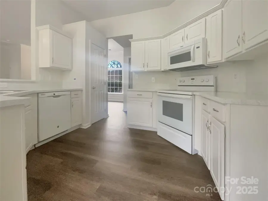 121 Shining Armor Court, Mooresville, NC 28117 - Image #2