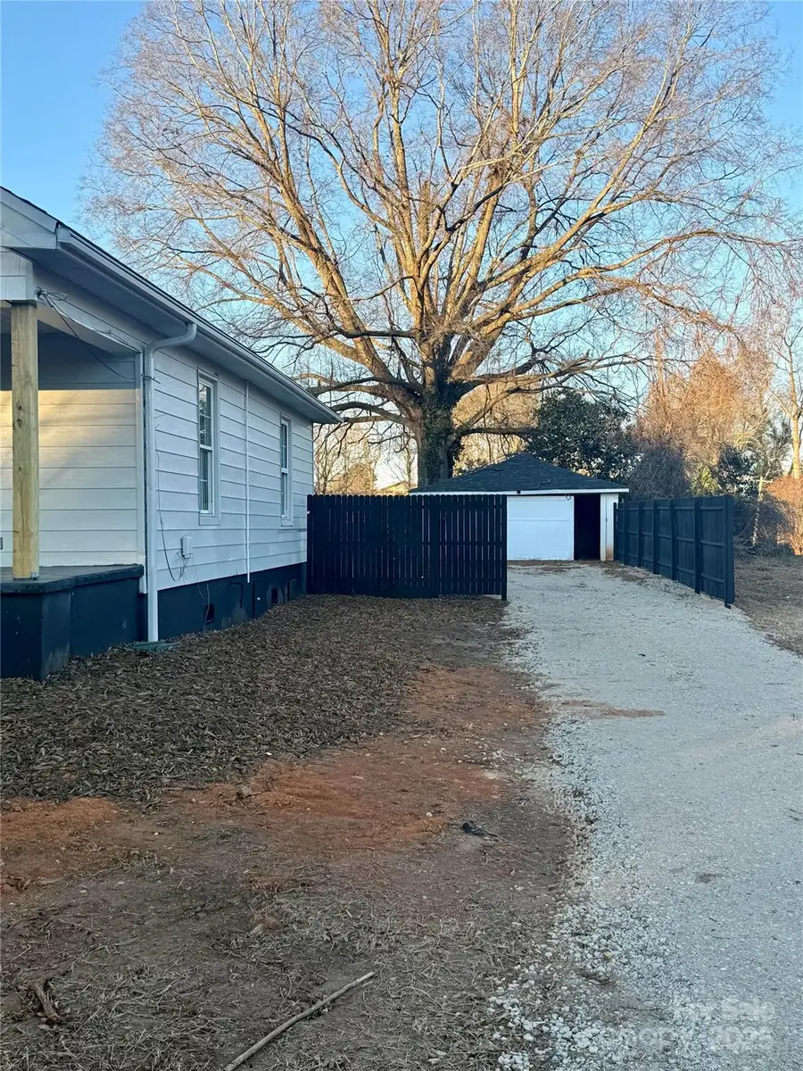 102 S Watterson Street, Kings Mountain, NC 28086 - Image #3