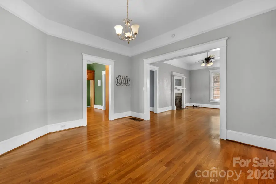 925 12th Avenue Nw, Hickory, NC 28601 - Image #3