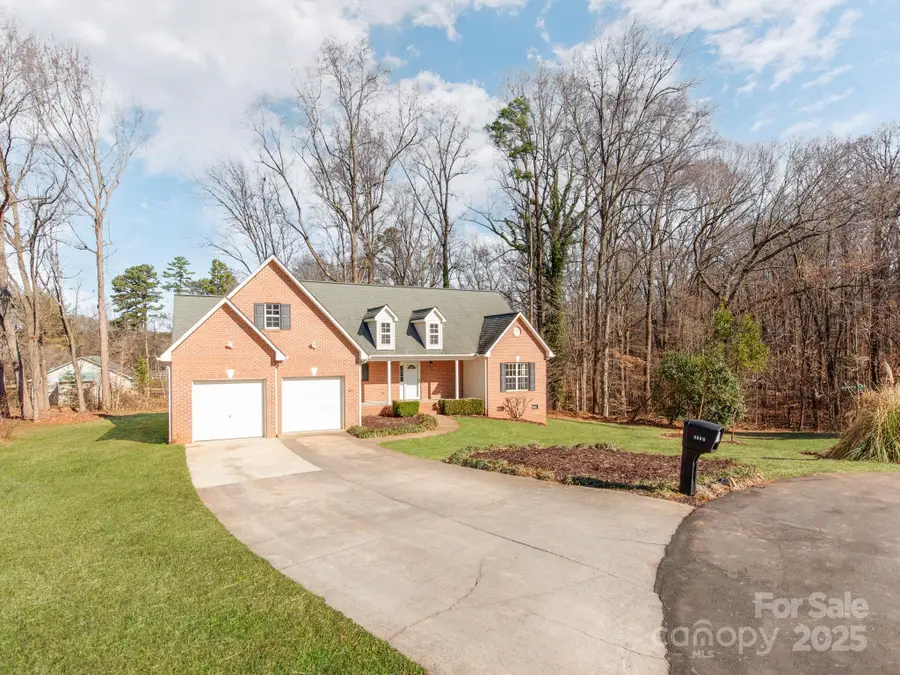 8115 Sisters Lane, Denver, NC 28037 - Image #2