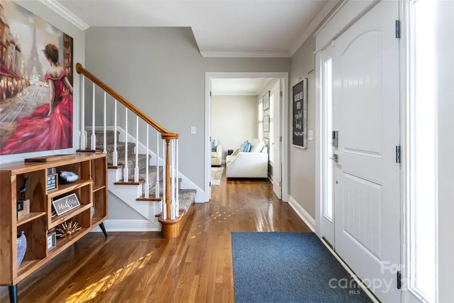 104 35th Avenue Nw, Hickory, NC 28601 - Image #2