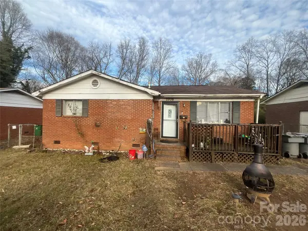 2906 Cedarhurst Drive, Charlotte, NC 28269