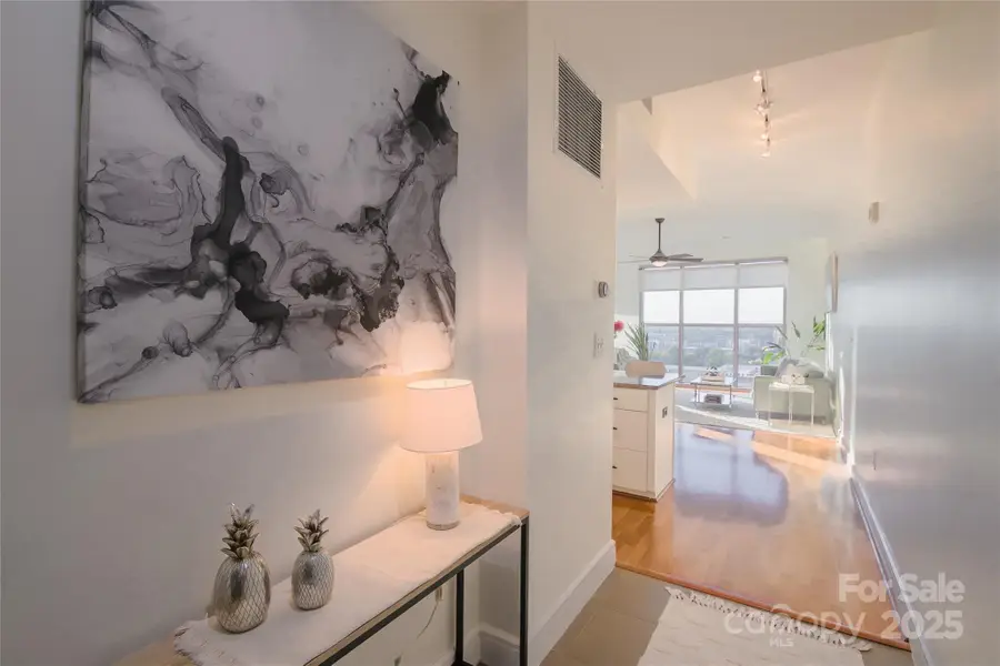 333 W Trade Street W #905, Charlotte, NC 28202 - Image #2