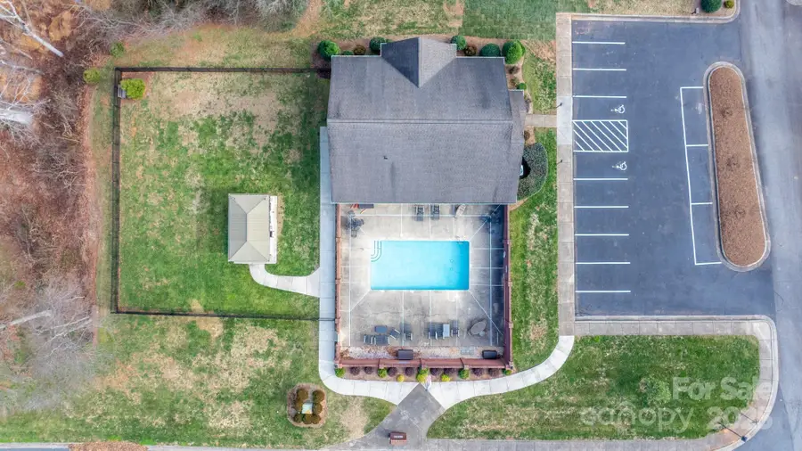 906 3rd Street Drive Ne, Conover, NC 28613 - Image #3
