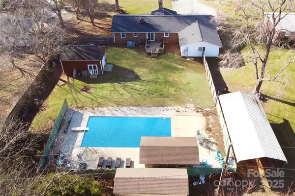 1820 Irish Potato Road, Concord, NC 28025