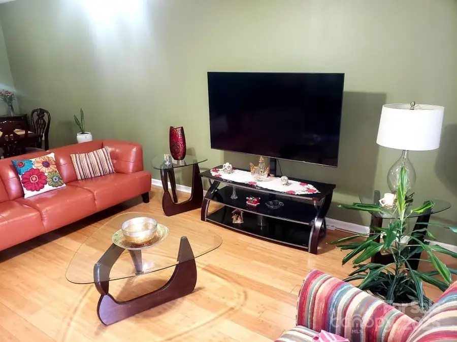 709 Villas Court, Asheville, NC 28806 - Image #3