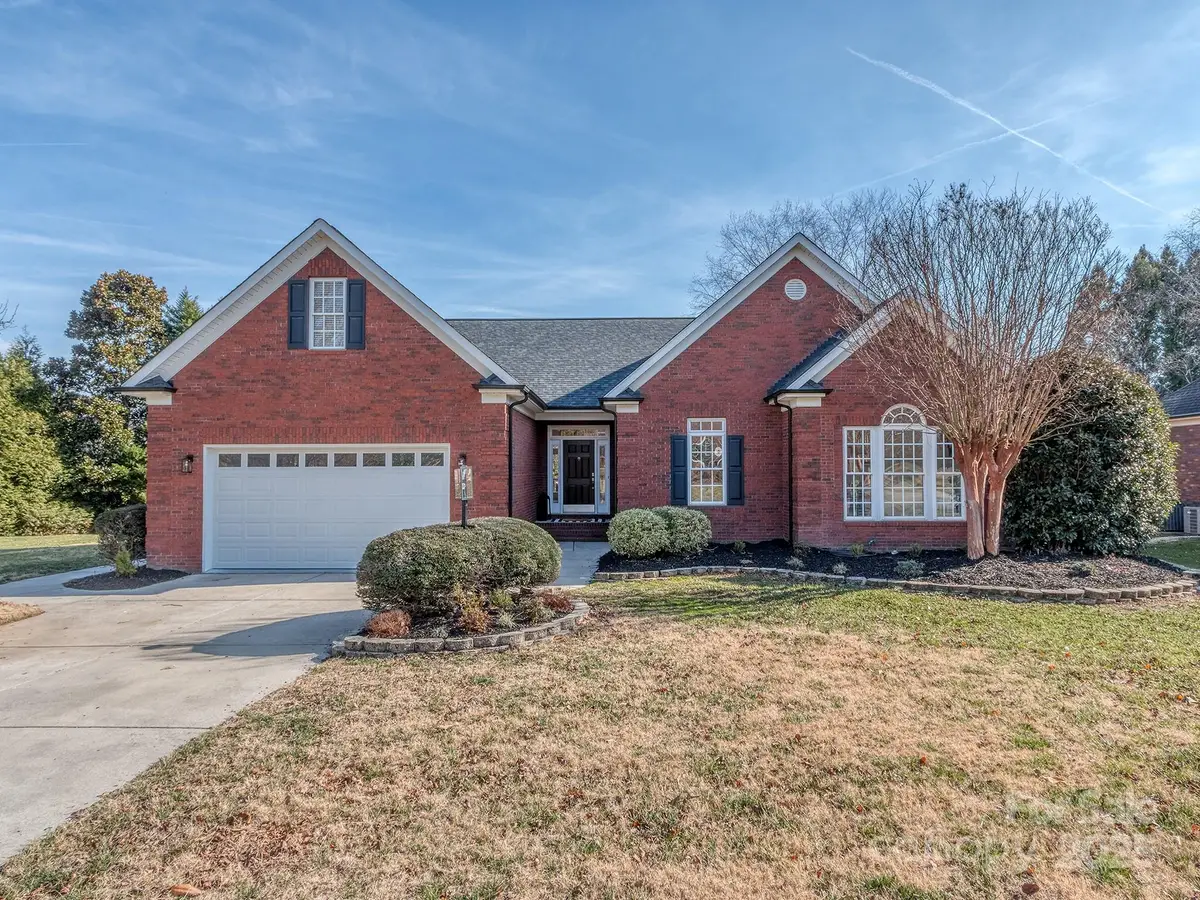 7852 Grimsby Circle, Harrisburg, NC 28075 - Image #1