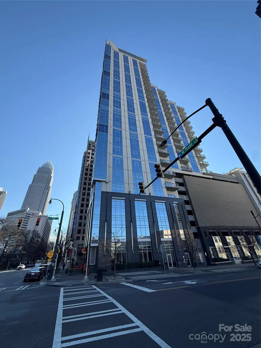333 W Trade Street #2005, Charlotte, NC 28202 - Image #2