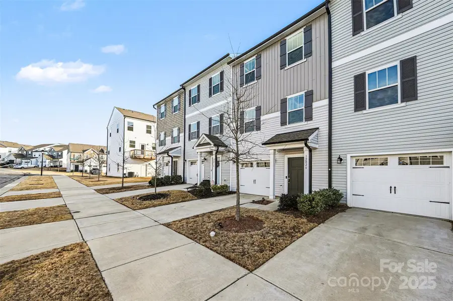 12026 Chesapeake Mallard Drive, Charlotte, NC 28262 - Image #2