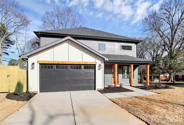 818 Yellowstone Drive, Charlotte, NC 28208