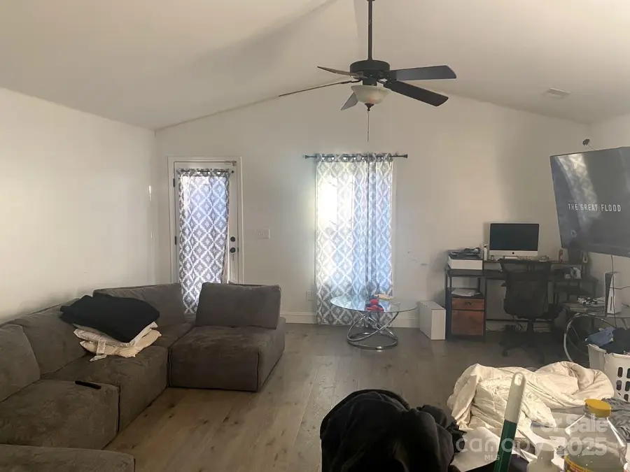 527 Calhoun Road, Swansea, SC 29160 - Image #3