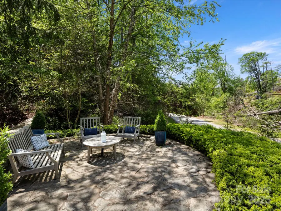 403 Baird Cove Road, Asheville, NC 28804 - Image #2