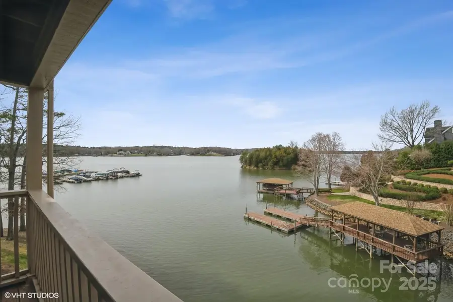 13822 Queens Harbor Road, Charlotte, NC 28278 - Image #2