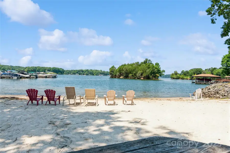 13822 Queens Harbor Road, Charlotte, NC 28278 - Image #3