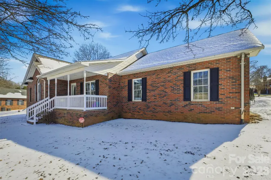 2965 Lawrence Drive, Claremont, NC 28610 - #2