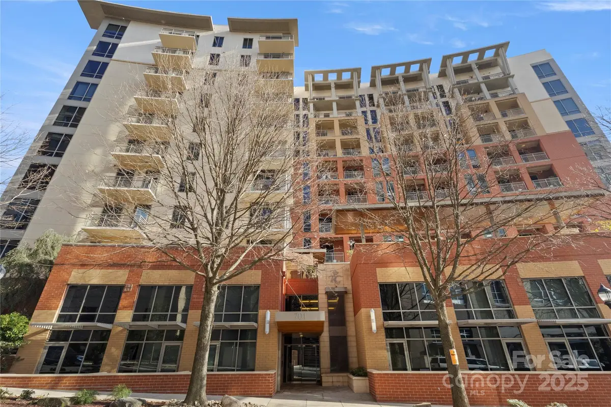 701 Royal Court #603, Charlotte, NC 28202 - Image #1
