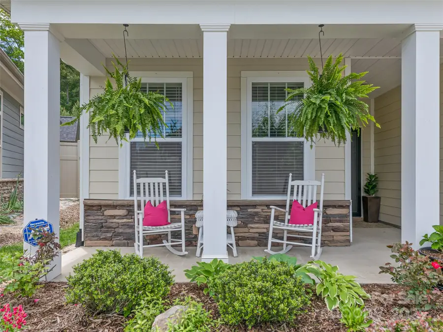 640 Summerfield Place, Flat Rock, NC 28731 - Image #3