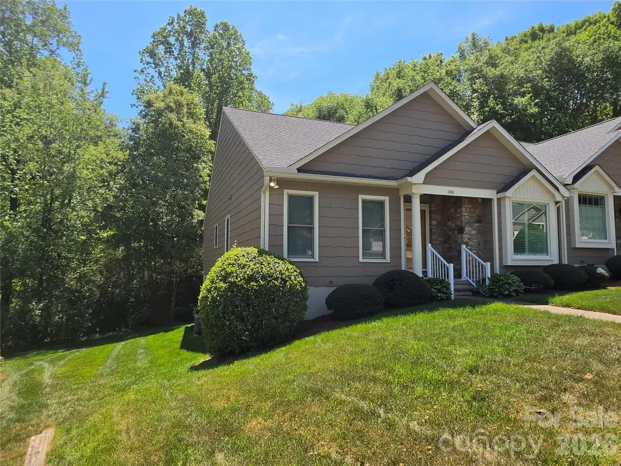 188 39th Avenue Court Nw, Hickory, NC 28601 - #2