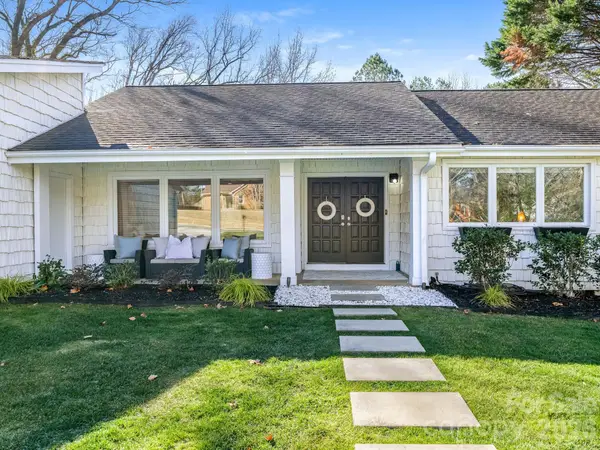 9008 Raintree Lane, Charlotte, NC 28277