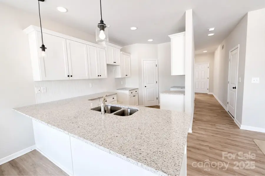 4729 Muskogee Drive, Charlotte, NC 28212 - Image #2