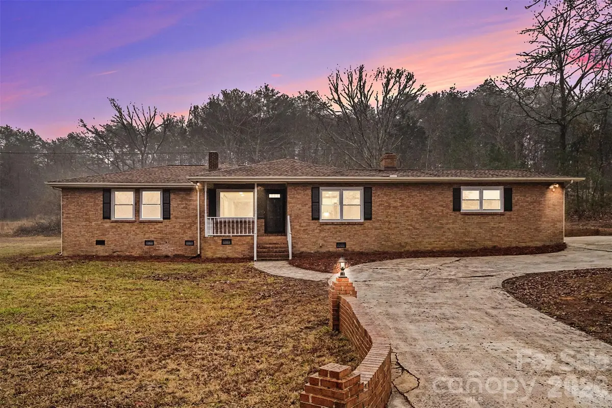 1994 Greenleaf Road, Clover, SC 29710 - Image #1