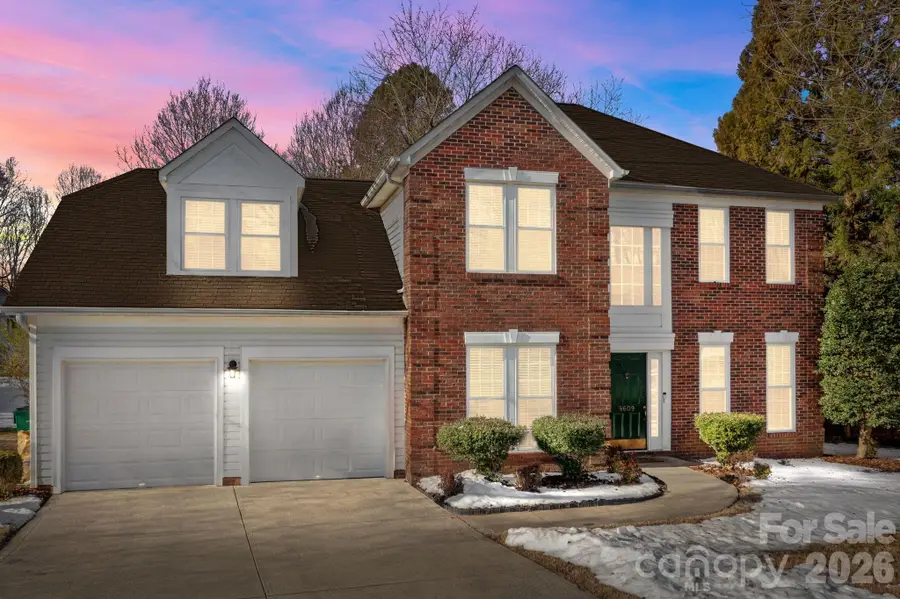 8609 Abbey Brook Court, Charlotte, NC 28216 - Image #2