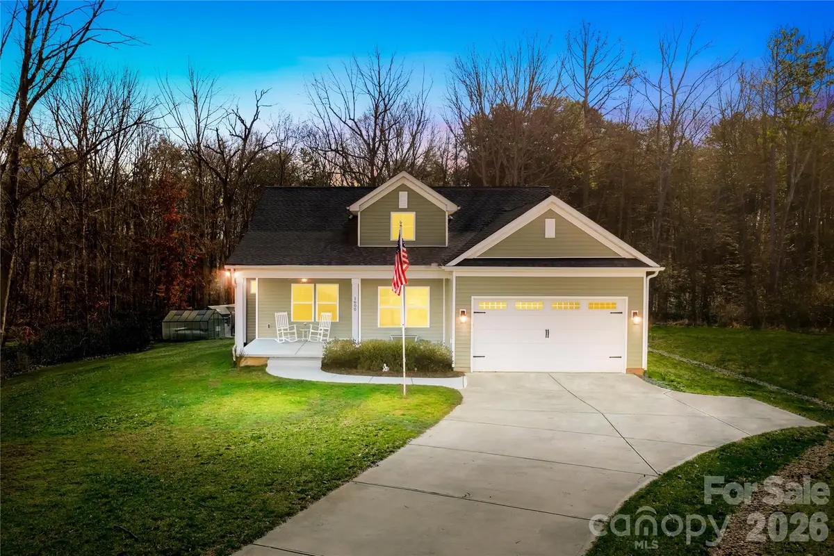 1600 Barefoot Avenue, Catawba, NC 28609 - Image #1