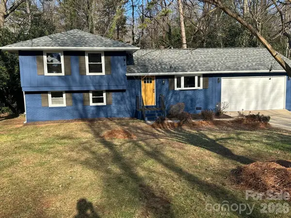 8928 Singingpine Road, Charlotte, NC 28214