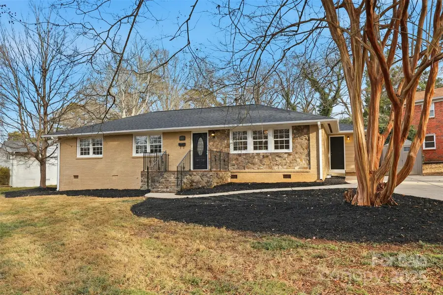4937 Vincent Lane, Charlotte, NC 28210 - Image #2