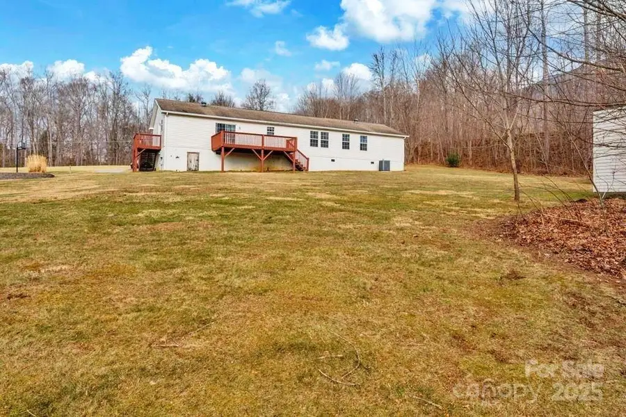 147 Emory Mitchell Road, Zionville, NC 28698 - Image #3