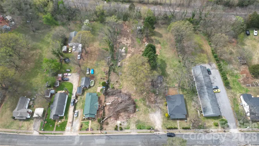 2052 College Avenue N, Newton, NC 28658 - Image #2