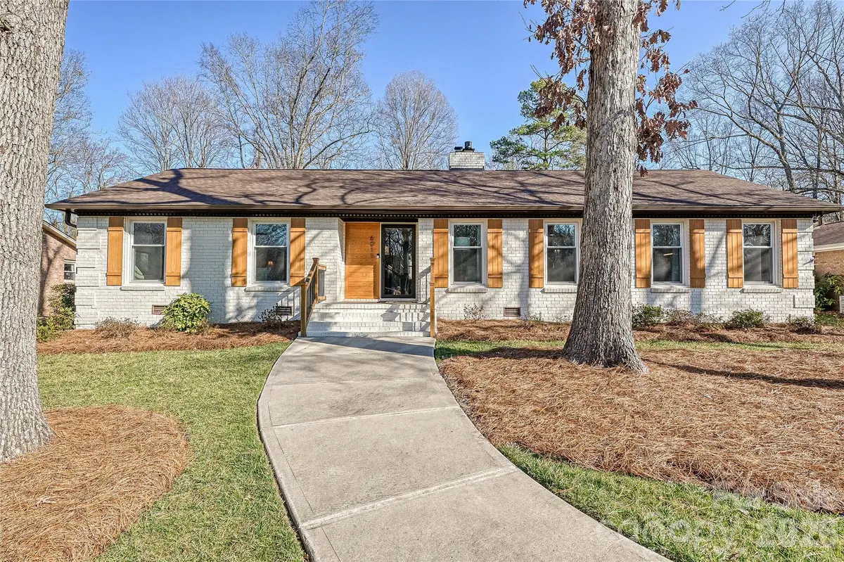 6011 Donegal Drive, Charlotte, NC 28212 - Image #1