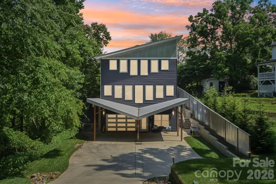 84 West Street, Weaverville, NC 28787 - Image #2