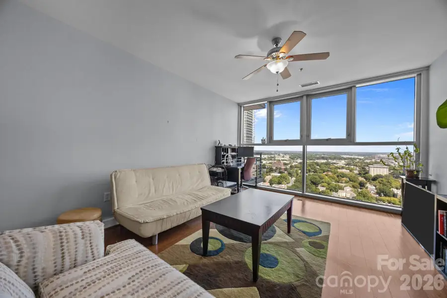 333 W Trade Street #2603, Charlotte, NC 28202 - Image #2