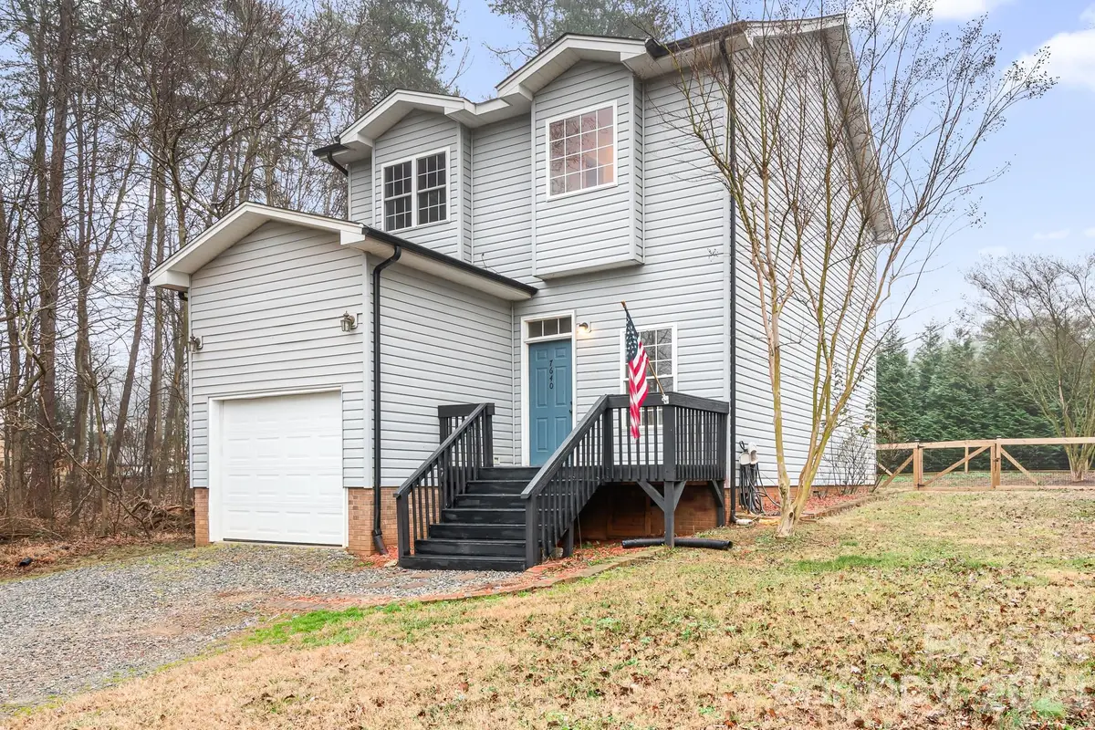 7640 Katherine Drive, Denver, NC 28037 - Image #1