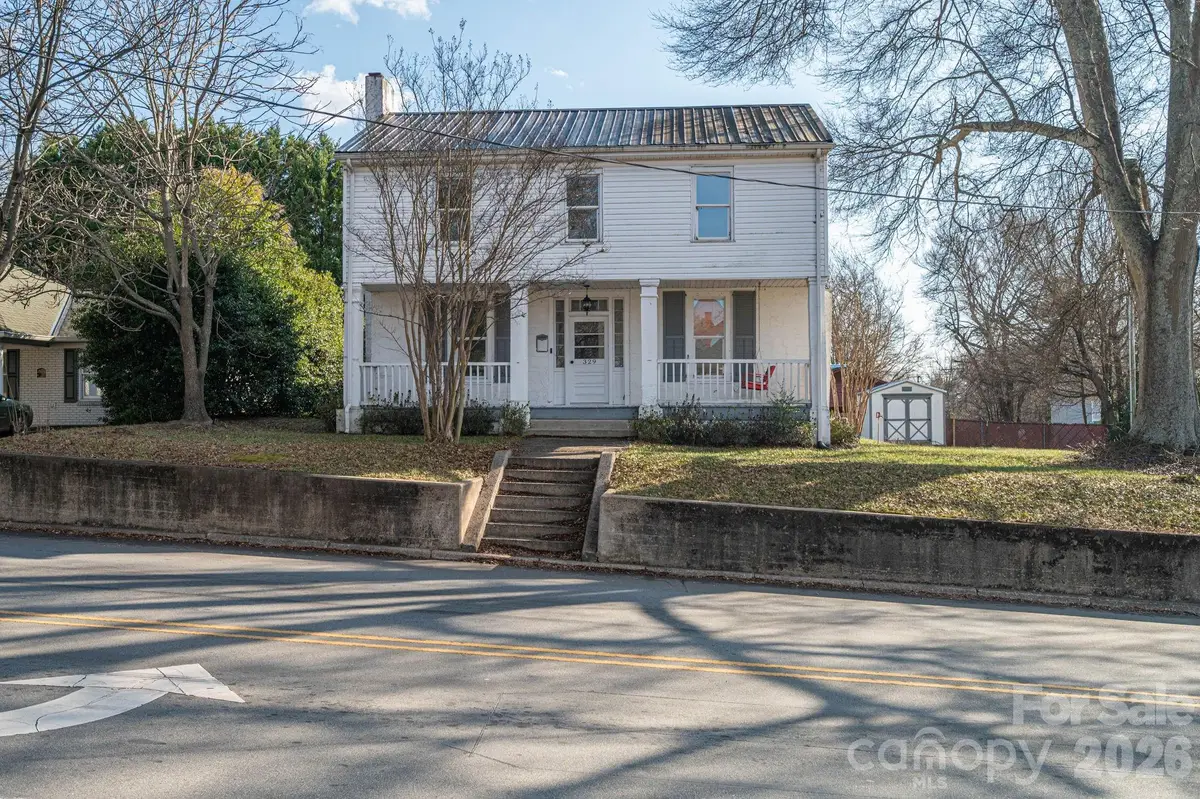 329 W Main Street, Lincolnton, NC 28092 - Image #1