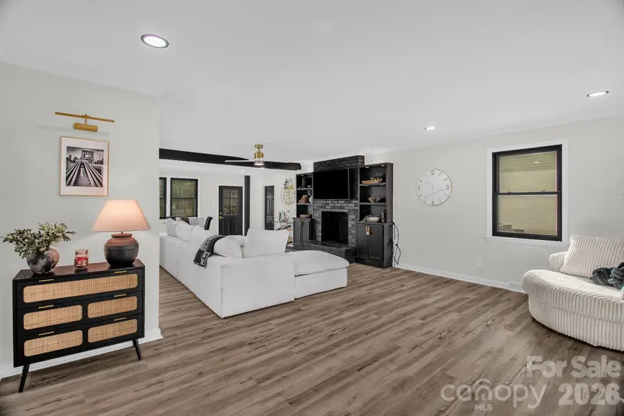 5323 Glenham Drive, Charlotte, NC 28210 - Image #3