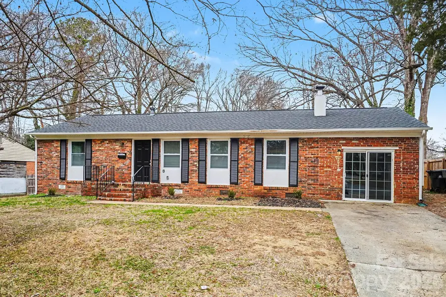 3431 Shamrock Drive, Charlotte, NC 28215 - Image #2