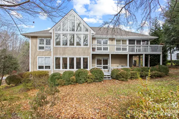 122 Broadmoor Drive, Flat Rock, NC 28731