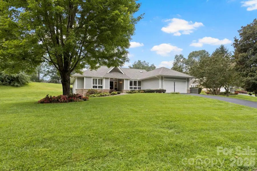 128 Broadmoor Drive, Flat Rock, NC 28731 - Image #3