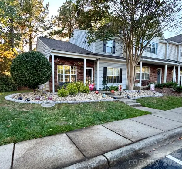 8376 Rudolph Road, Charlotte, NC 28216