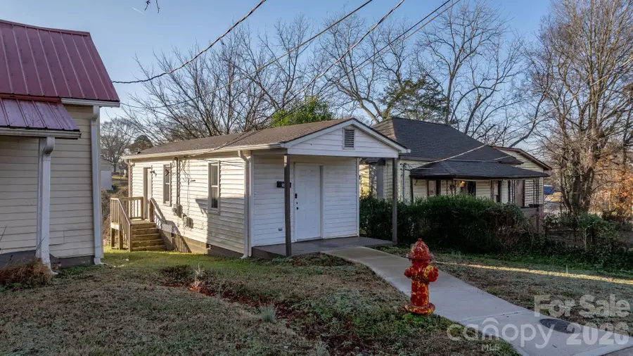 519 W Water Street, Lincolnton, NC 28092 - Image #2