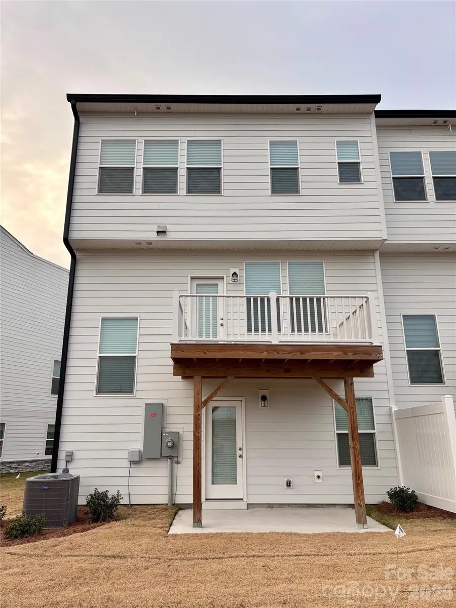 2140 Barrowcliffe Drive Nw, Concord, NC 28027 - Image #2