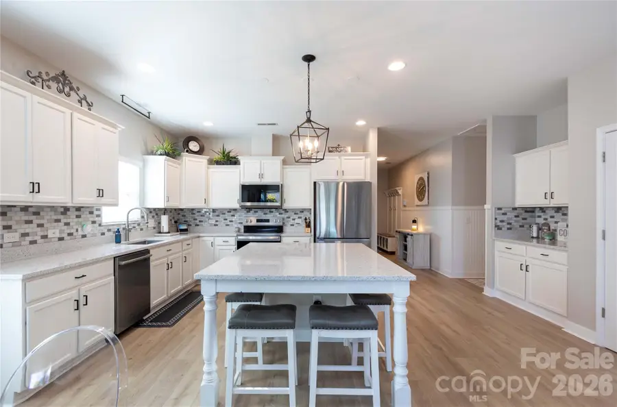 15128 Cavanshire Trail, Charlotte, NC 28278 - Image #2