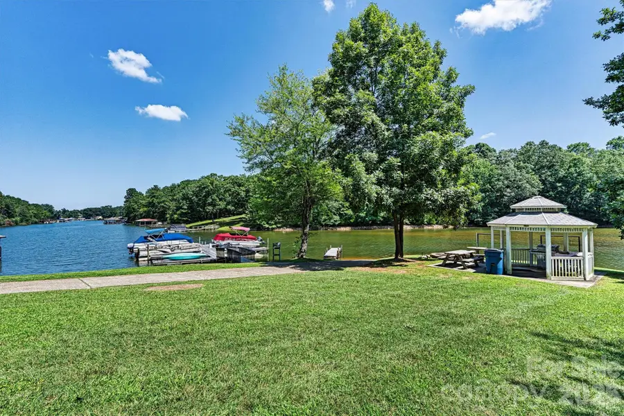 6212 Hayden Drive, Hickory, NC 28601 - Image #3