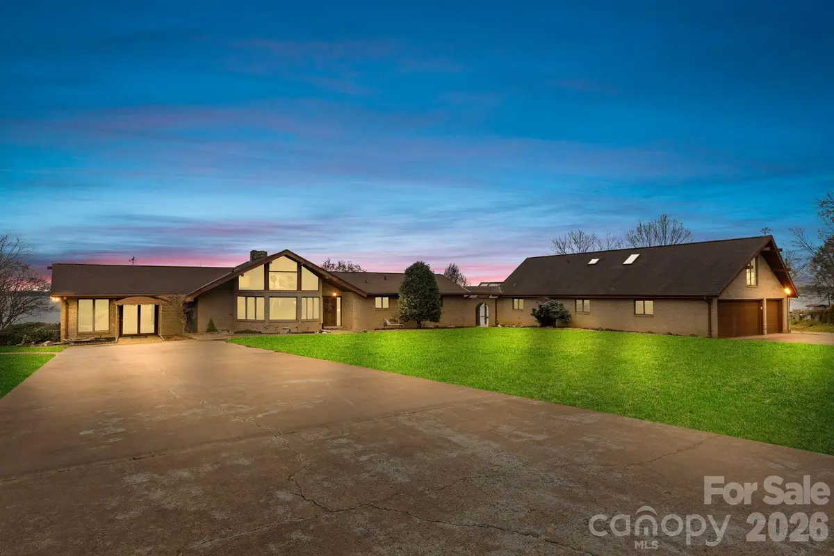 167 Points End Drive, Mooresville, NC 28117 - Image #1